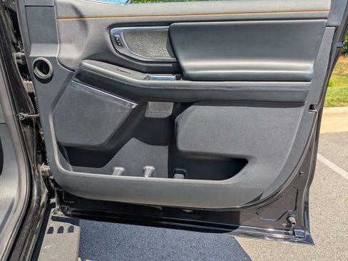 Used 2025 Ford Expedition Tremor AWD/4WD image 39