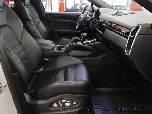 Used 2021 Porsche Cayenne Coupe AWD/4WD image 43