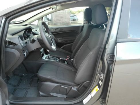 Used 2019 Ford Fiesta SE FWD image 12