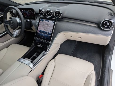 Used 2024 Mercedes-Benz C 300 Sedan image 24