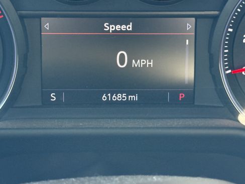 Used 2021 Chevrolet Tahoe LS RWD image 14