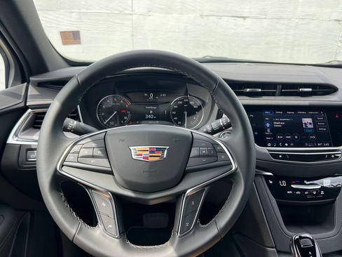 New 2026 Cadillac XT5 Luxury AWD/4WD image 31