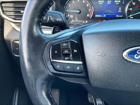 Used 2020 Ford Explorer XLT w/ Equipment Group 202A image 11