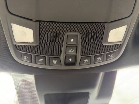 Used 2021 Ford Expedition XLT RWD image 24