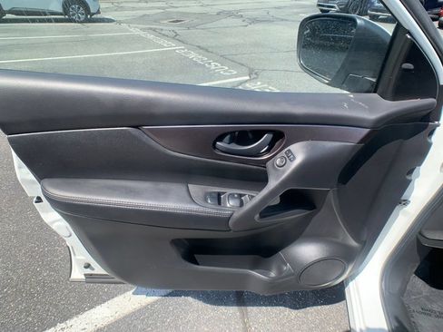 Used 2019 Nissan Rogue Sport S AWD/4WD image 10