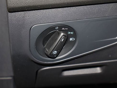 Used 2023 Volkswagen Tiguan S image 23