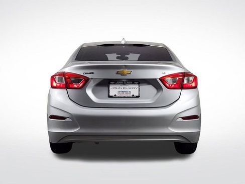Used 2016 Chevrolet Cruze LT w/ Convenience Package FWD image 6