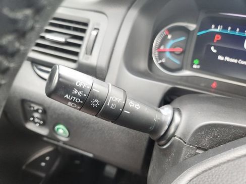 Used 2021 Honda Pilot Touring image 32