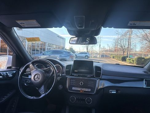 Used 2019 Mercedes-Benz GLS 450 4MATIC image 8