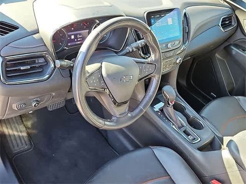 Used 2022 Chevrolet Equinox RS w/ RS Leather Package image 16