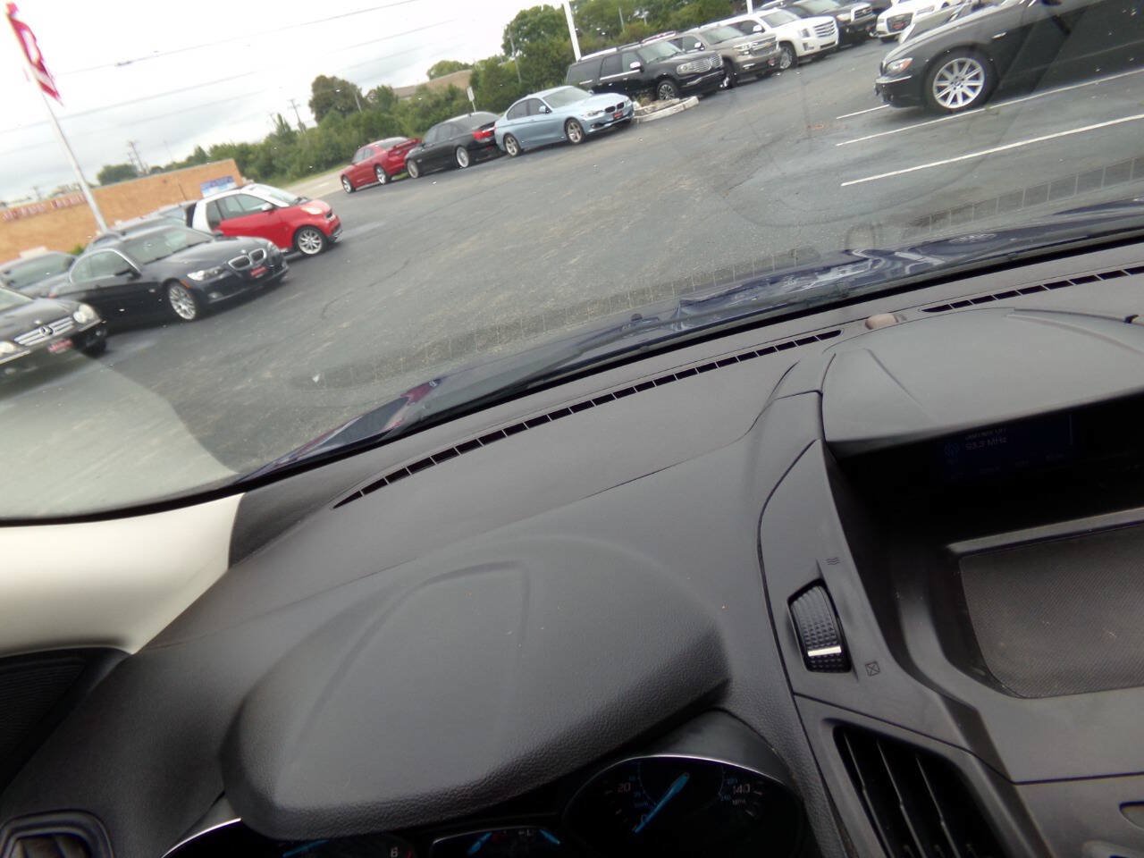 Used 2015 Ford Escape S FWD image 47
