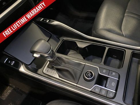 Used 2023 Kia Sorento EX w/ Panoramic Sunroof Package FWD image 39