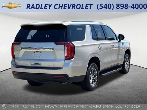 Used 2022 GMC Yukon SLE w/ Gmc Pro Safety Plus Package AWD/4WD image 5
