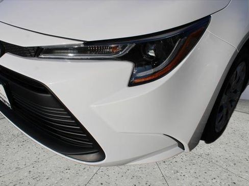 Certified 2023 Toyota Corolla LE image 10