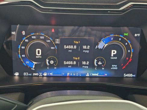 Used 2025 Chevrolet Colorado Z71 w/ Technology Package AWD/4WD image 23