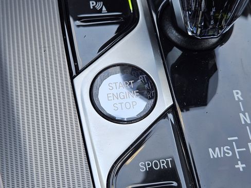 Used 2022 BMW X5 sDrive40i w/ M Sport Package image 23