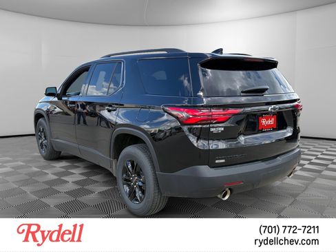 Used 2024 Chevrolet Traverse LT w/ Midnight/Sport Edition AWD/4WD image 2