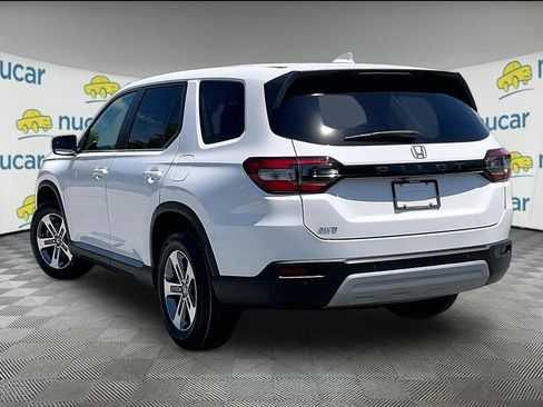 Certified 2025 Honda Pilot EX-L image 4