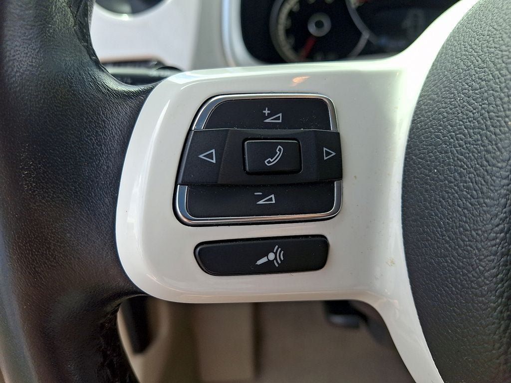 Used 2013 Volkswagen Beetle TDI FWD image 19