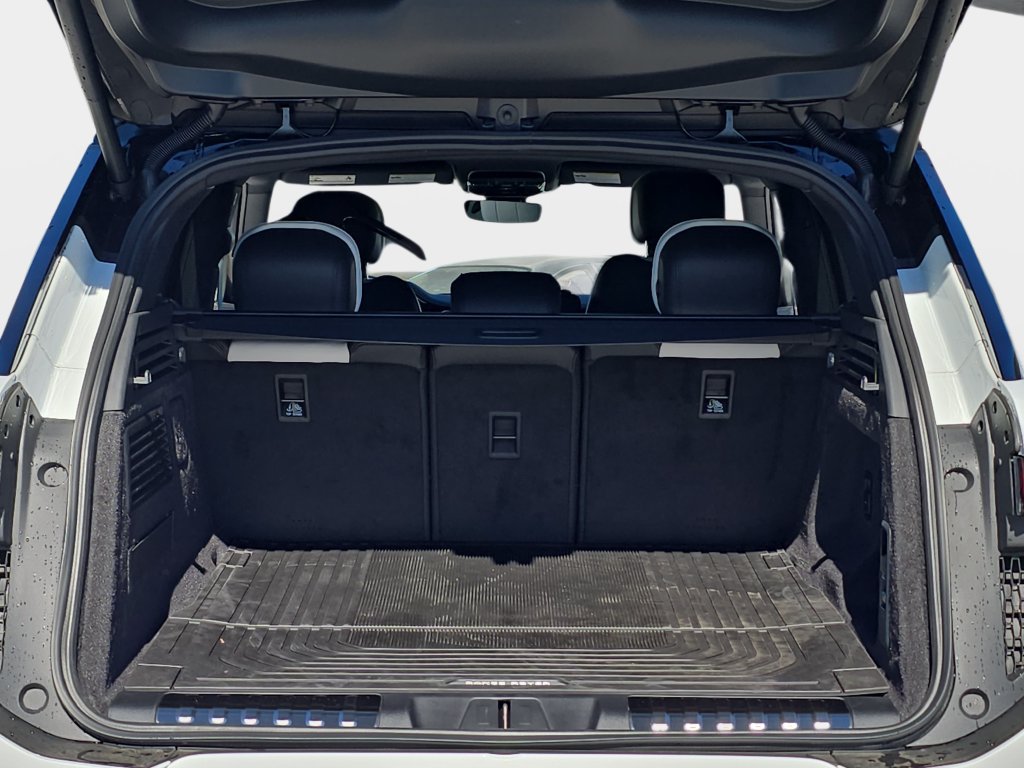 New 2027 Land Rover Range Rover Sport Battersea AWD/4WD image 12