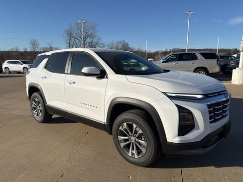 New 2026 Chevrolet Equinox LT image 1