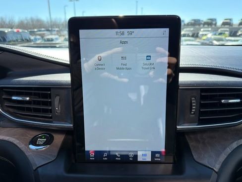 Used 2020 Ford Explorer Platinum w/ Premium Technology Package image 33
