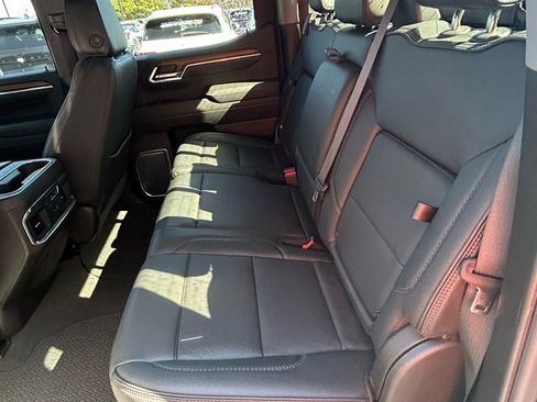 Used 2023 GMC Sierra 1500 Denali w/ Technology Package image 14