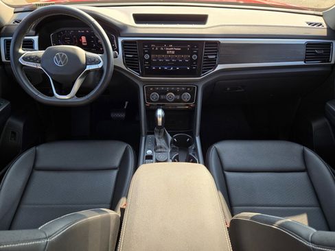 Used 2023 Volkswagen Atlas SE image 11