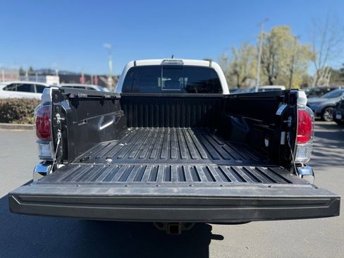 Certified 2023 Toyota Tacoma TRD Off-Road w/ Black Out Package (TMS) image 11