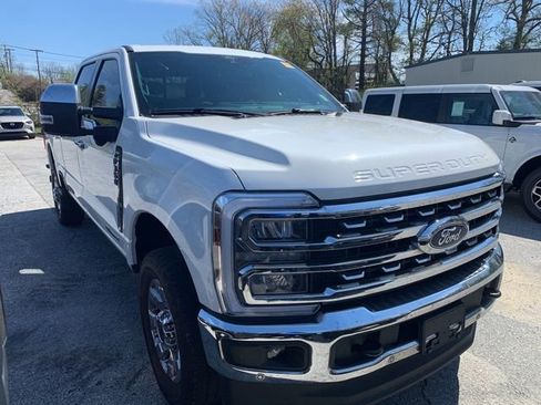 Used 2025 Ford F350 Lariat w/ Lariat Ultimate Package image 2