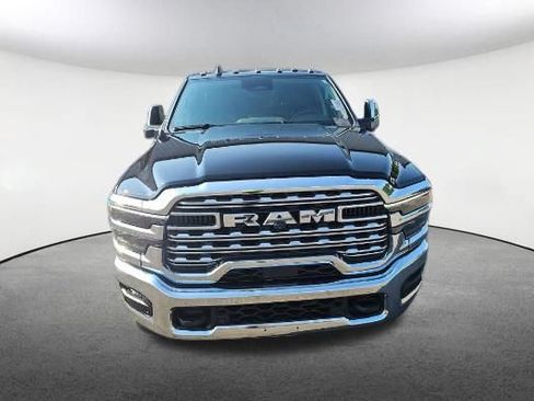 Used 2026 RAM 2500 Limited AWD/4WD image 2