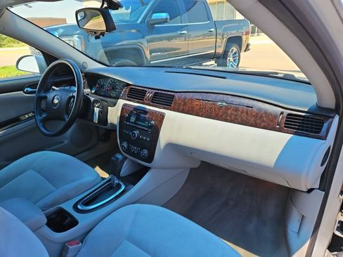 Used 2013 Chevrolet Impala LT FWD image 20