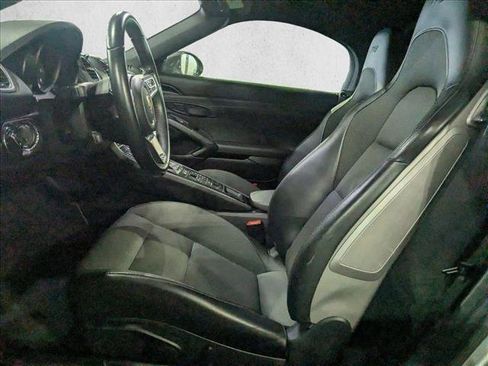 Used 2022 Porsche 718 Boxster image 9