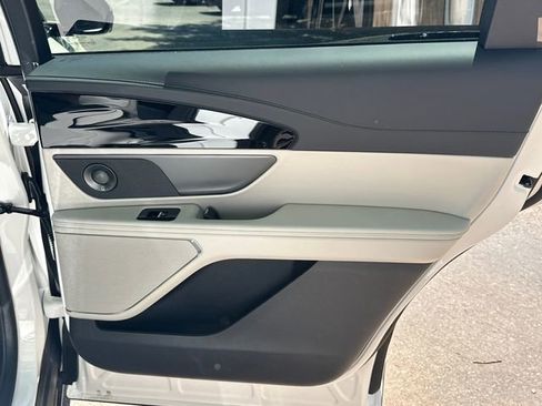 New 2026 Lincoln Nautilus Premier AWD/4WD image 17