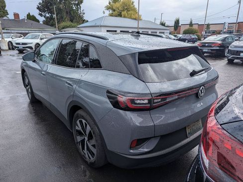 Used 2024 Volkswagen ID.4 2WD image 3