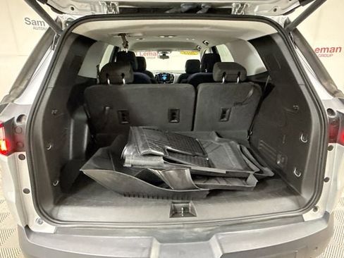 Used 2018 Chevrolet Traverse LT image 27
