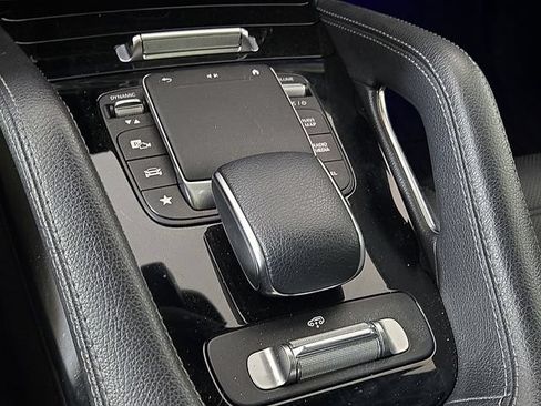 Used 2021 Mercedes-Benz GLS 580 4MATIC image 28