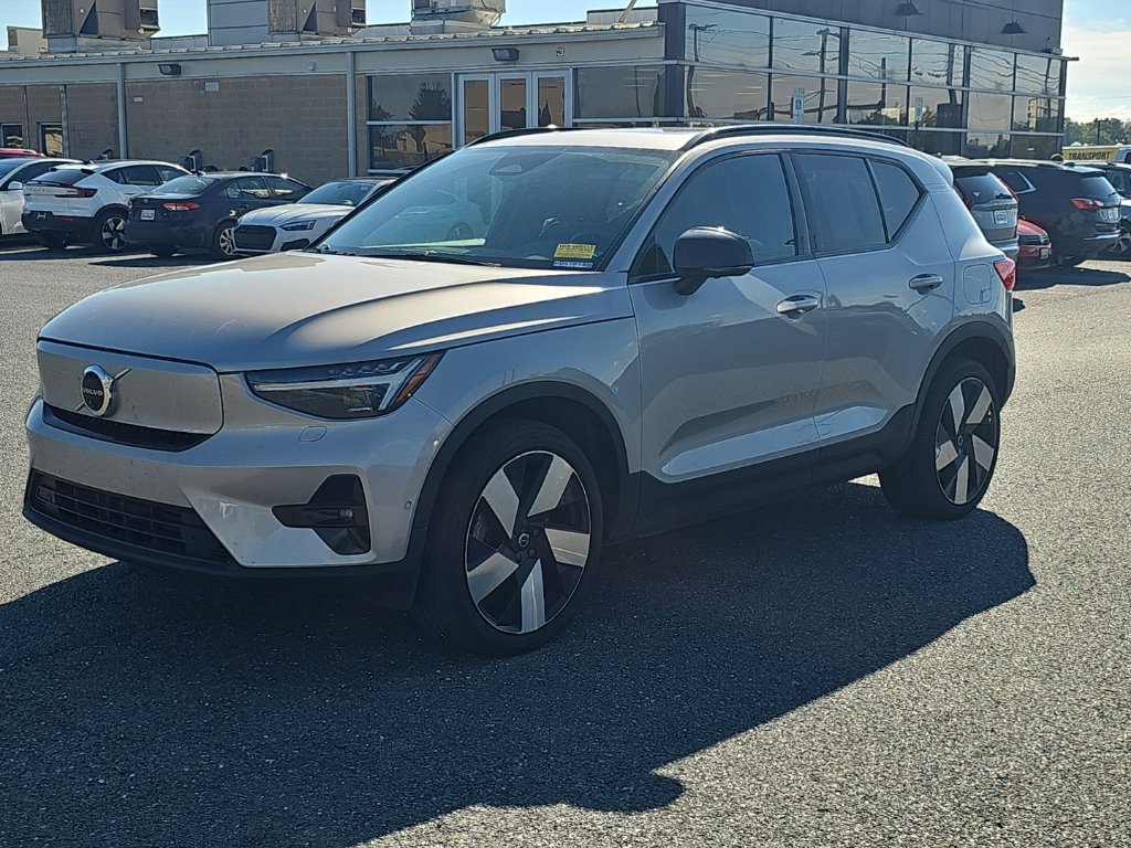 Used 2023 Volvo XC40 Recharge Ultimate AWD/4WD image 16