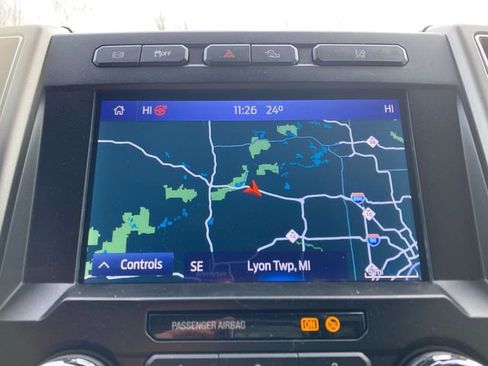 Used 2021 Ford F350 Lariat image 13