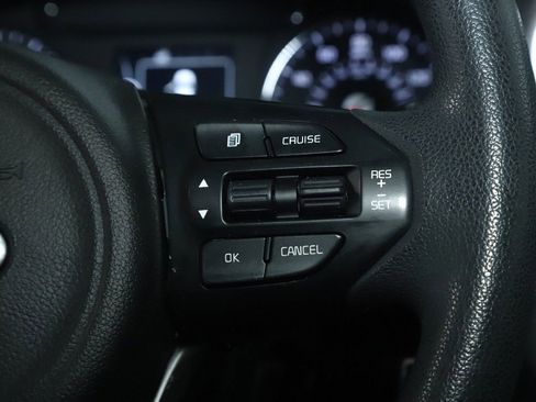 Used 2018 Kia Sorento LX image 23