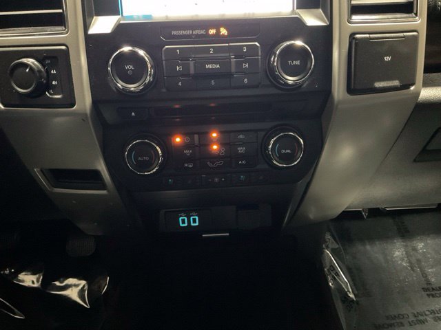 Used 2018 Ford F150 Lariat AWD/4WD image 36