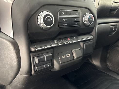 Used 2023 GMC Sierra 3500 Pro w/ Convenience Package AWD/4WD image 40