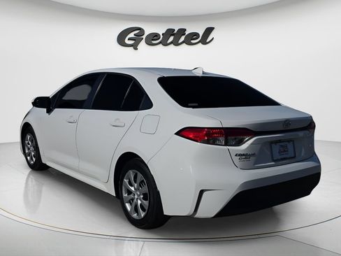 Used 2025 Toyota Corolla LE FWD image 7
