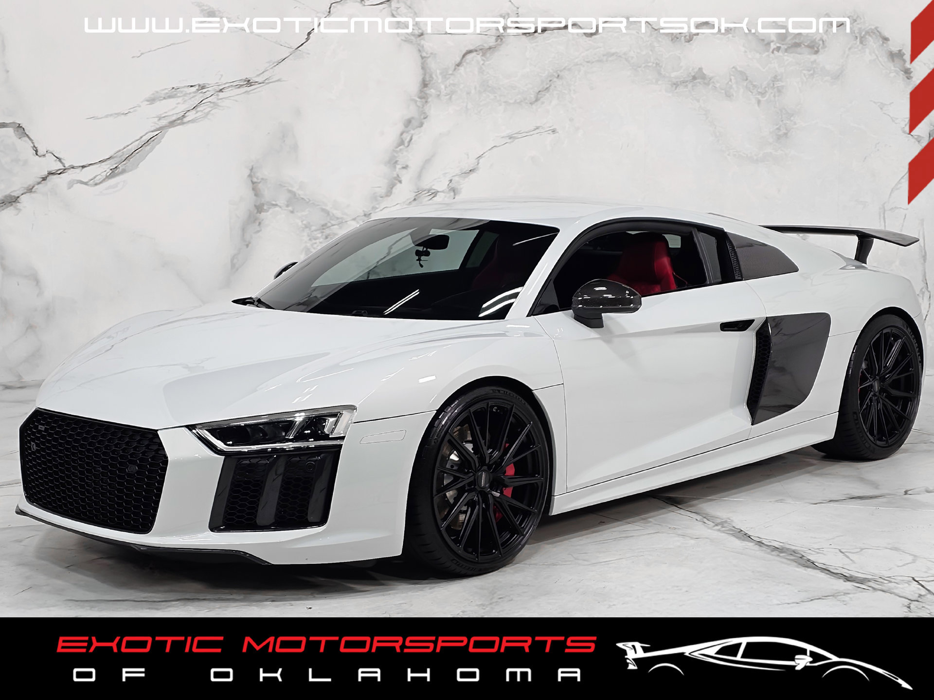 Used 2017 Audi R8 V10 w/ Carbon Exterior Package AWD/4WD image 10