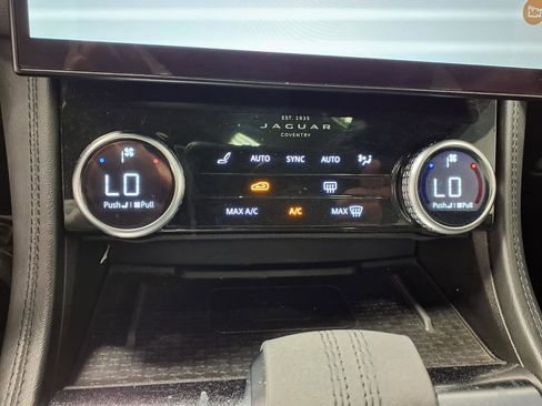 Used 2022 Jaguar F-PACE S image 16