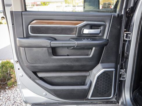 Used 2024 RAM 2500 Laramie w/ Safety Group AWD/4WD image 33