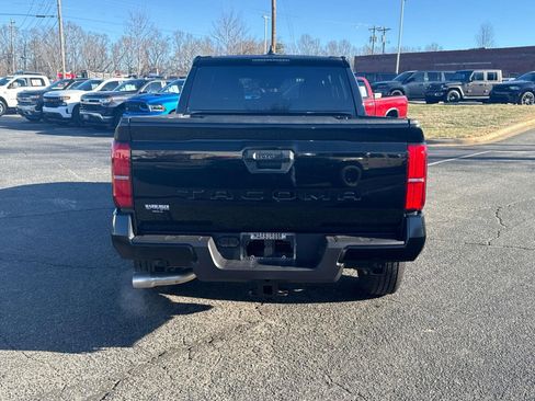 Used 2025 Toyota Tacoma 2WD Double Cab image 6