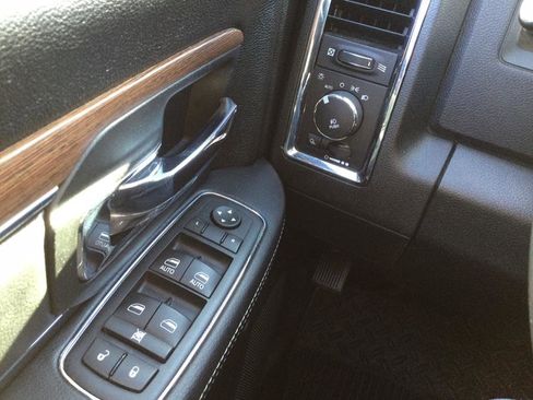 Used 2017 RAM 1500 Laramie w/ Convenience Group image 19