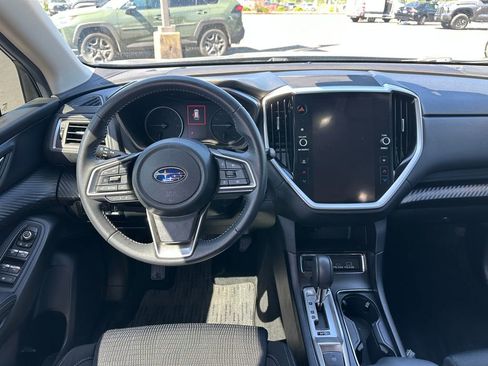 Used 2023 Subaru Ascent Premium w/ Convenience Package AWD/4WD image 16