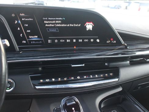 Used 2023 Cadillac Escalade Sport AWD/4WD image 21